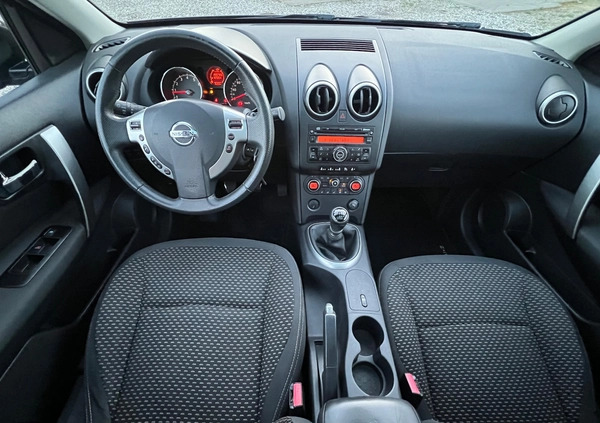 Nissan Qashqai+2 cena 27900 przebieg: 189998, rok produkcji 2008 z Rajgród małe 172